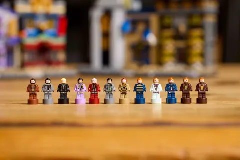 Конструктор LEGO Harry Potter 76444 Косой переулок Волшебные магазины