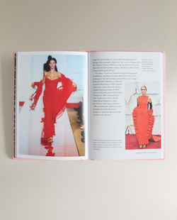 The Little Book of Valentino. Иллюстрированная книга о модном доме Valentino (на английском языке) Zara Home, фото 4