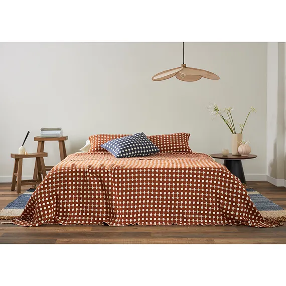 Покрывало из хлопка polka dots карамельного цвета из коллекции essential, 180х250 см