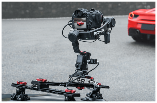 Электрический стабилизатор для зеркального фотоаппарата DJI RS 2 Pro Combo черный