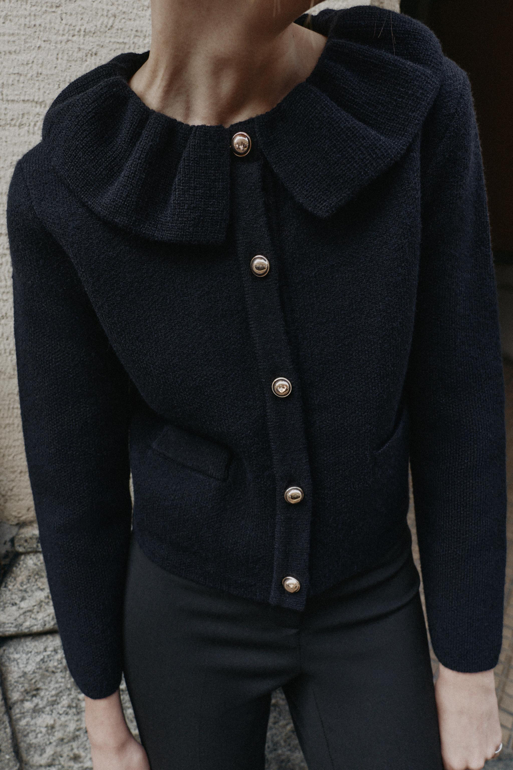 КАРДИГАН С ВОРОТНИКОМ С ВОЛАНОМ — ZARA