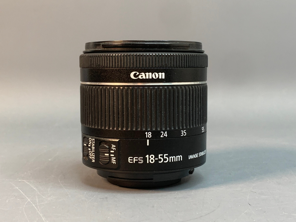 Canon 750D Kit 18-55mm IS STM 24.800 кадров, царапина на линзе