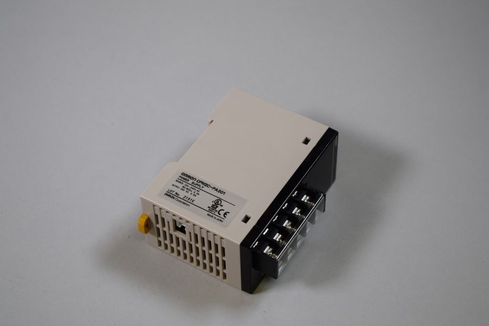 OMRON CPM2C-PA201