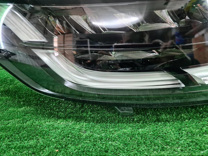 Фара правая Land-Rover Discovery 5 (2016-2021) LED