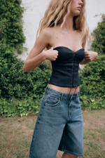 ДЖИНСОВЫЕ ШОРТЫ TRF СВОБОДНОГО КРОЯ СО СРЕДНЕЙ ПОСАДКОЙ И РАЗРЕЗАМИ — ZARA