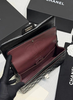 Сумка Chanel 2.55 Reissue чёрная из состаренной кожи премиум класса