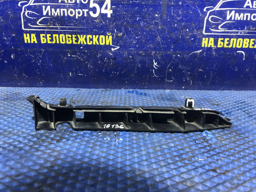 Крепление бампера переднее левое MAZDA DEMIO 2002-2005