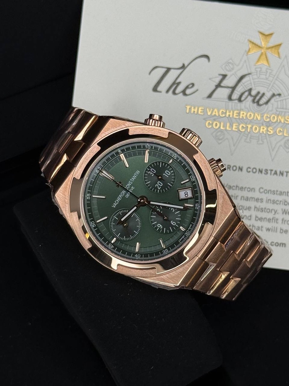 Часы Vacheron Constantin Overseas Chronograph Rose Gold Green Dial