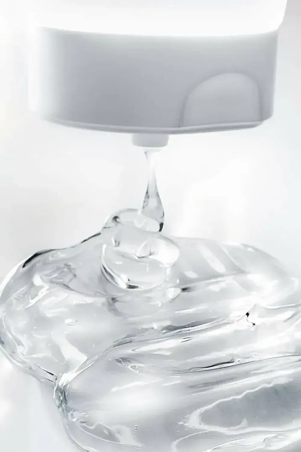 LAGOM Cellup Gel to Water Cleanser — мягкий гель для умывания с низким pH, 170 мл
