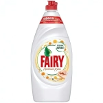 Средство для мытья посуды FAIRY Нежные руки Ромашка и витамин Е 900мл