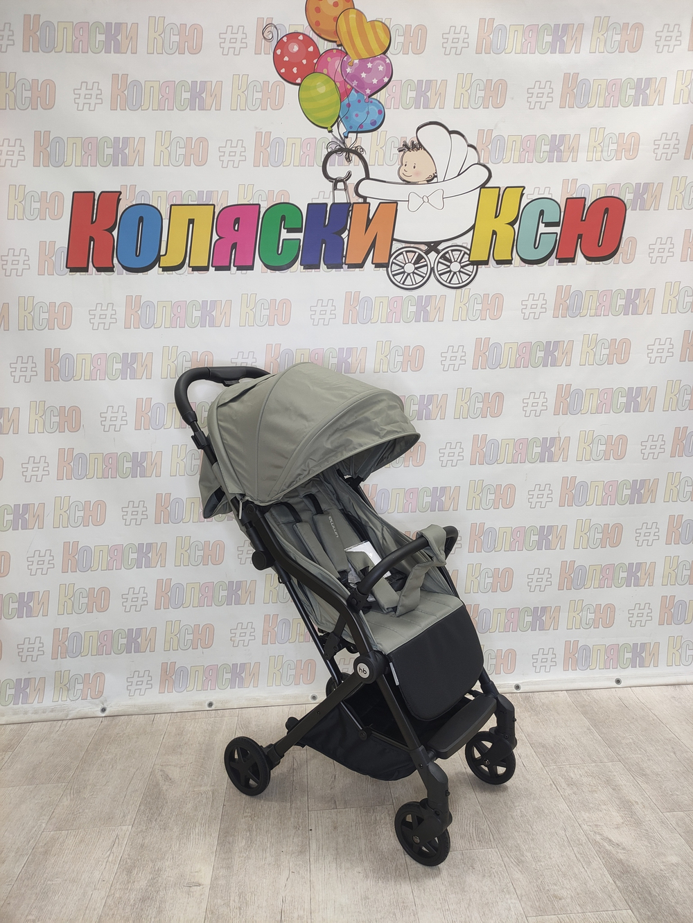 Коляска прогулочная Happy Baby Umma Dark Olive