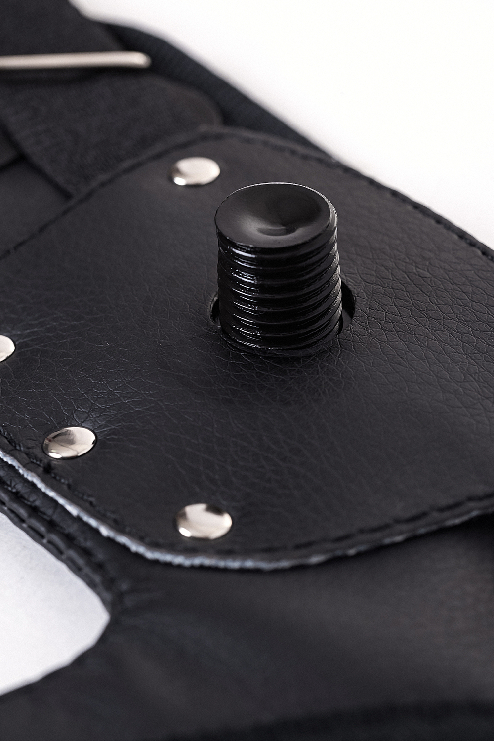 Страпон на креплении RealStick Strap-On Harley телесный 17,3 см