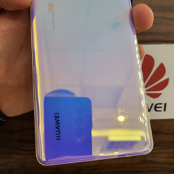 Крышка для Huawei P30 Pro (заднее стекло)  "Премиум качество" цвет: Светло-голубой
