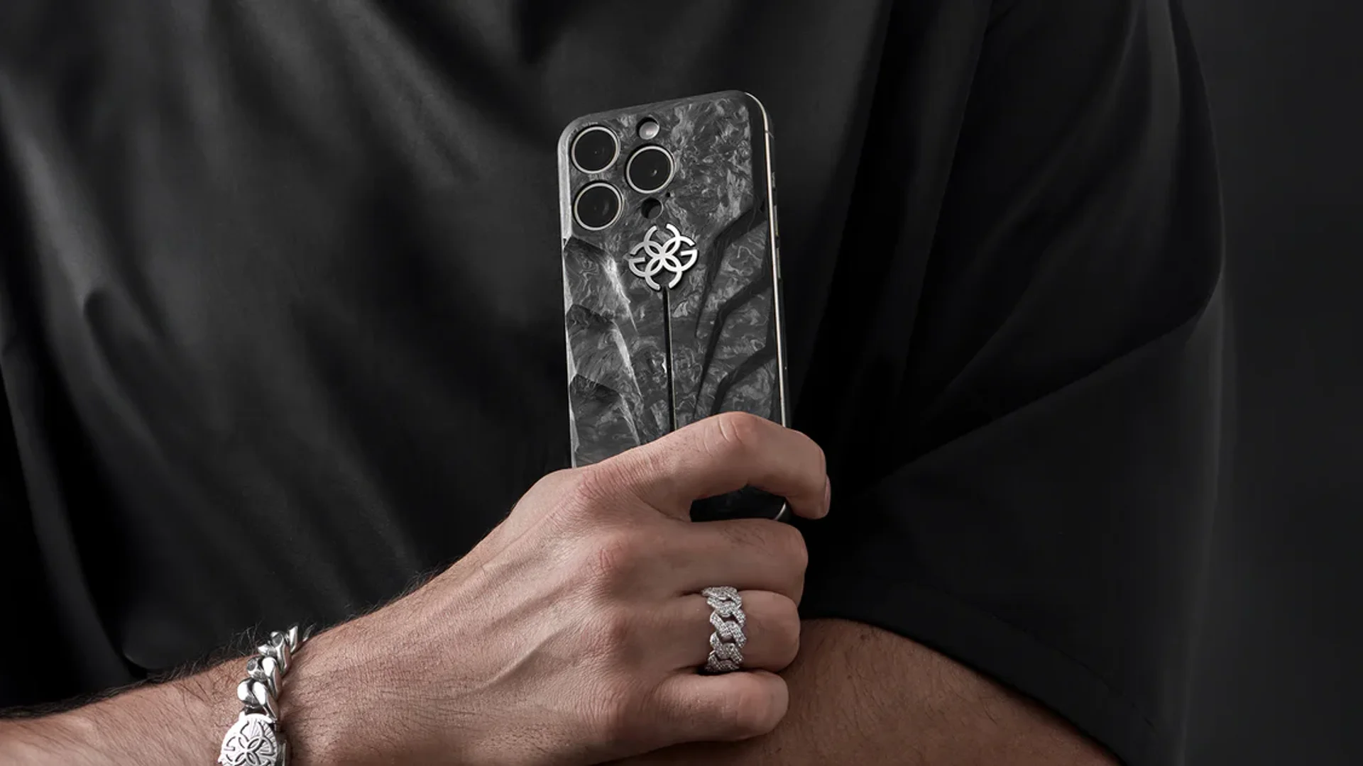 ЧЕХОЛ ДЛЯ IPHONE НА МАГНИТЕ