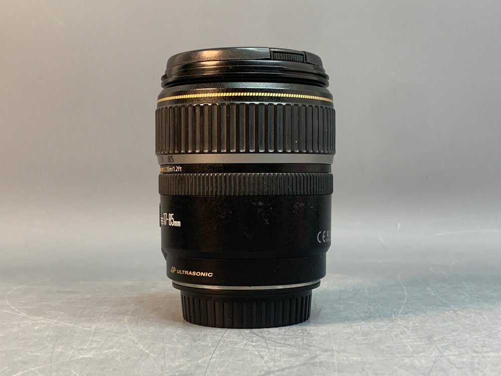 Canon EF-S 17-85mm 4-5.6 IS USM