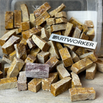 Колотый натуральный оранжевый камень Оникс Aragonite, 350 гр для римской мозаики