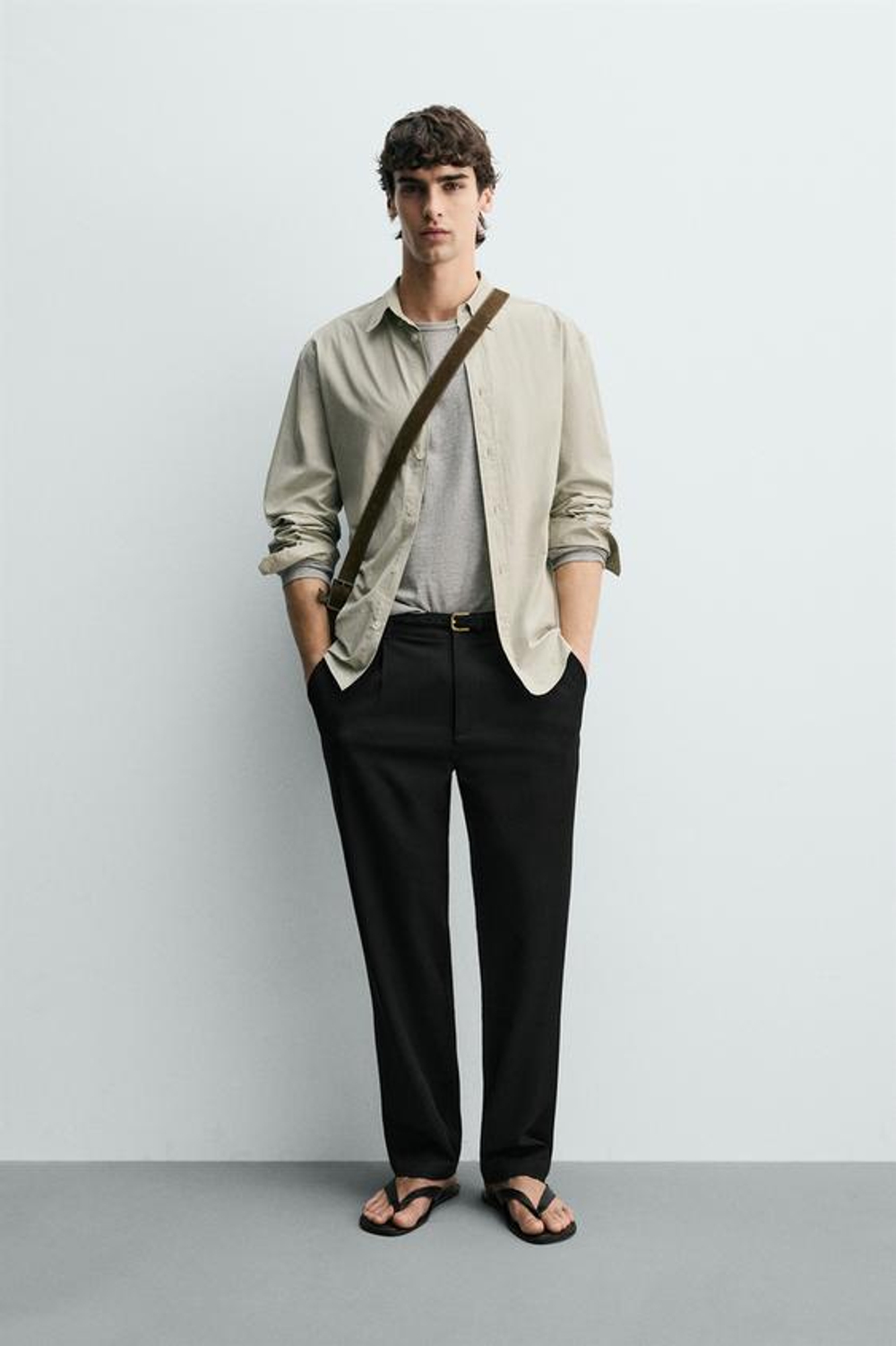 ZARA БРЮКИ STRAIGHT FIT КОМФОРТ, ЧЕРНЫЙ