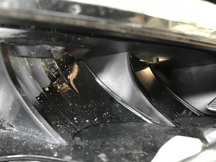 Фара правая Mercedes E W213 (2020-2023) LED