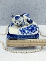 Фарфоровая шкатулка Кот Гжель