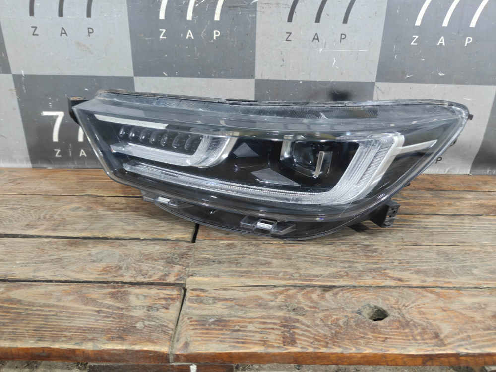 Фара левая LED Chery Tiggo 8 Pro 21-нв Б/У Оригинал 605000234AA