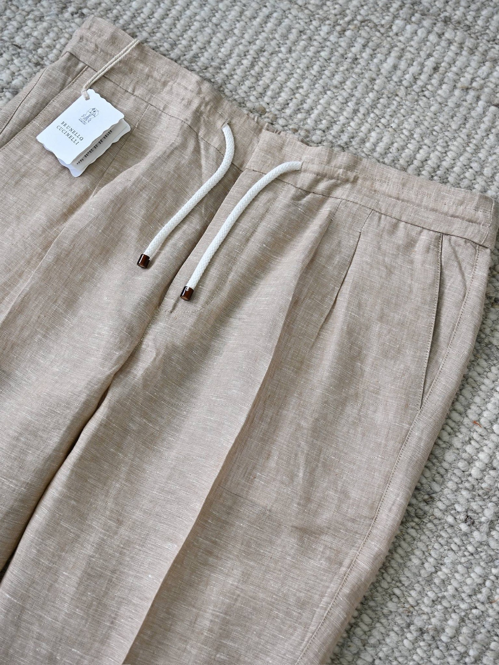 Льняной костюм Brunello Cucinelli