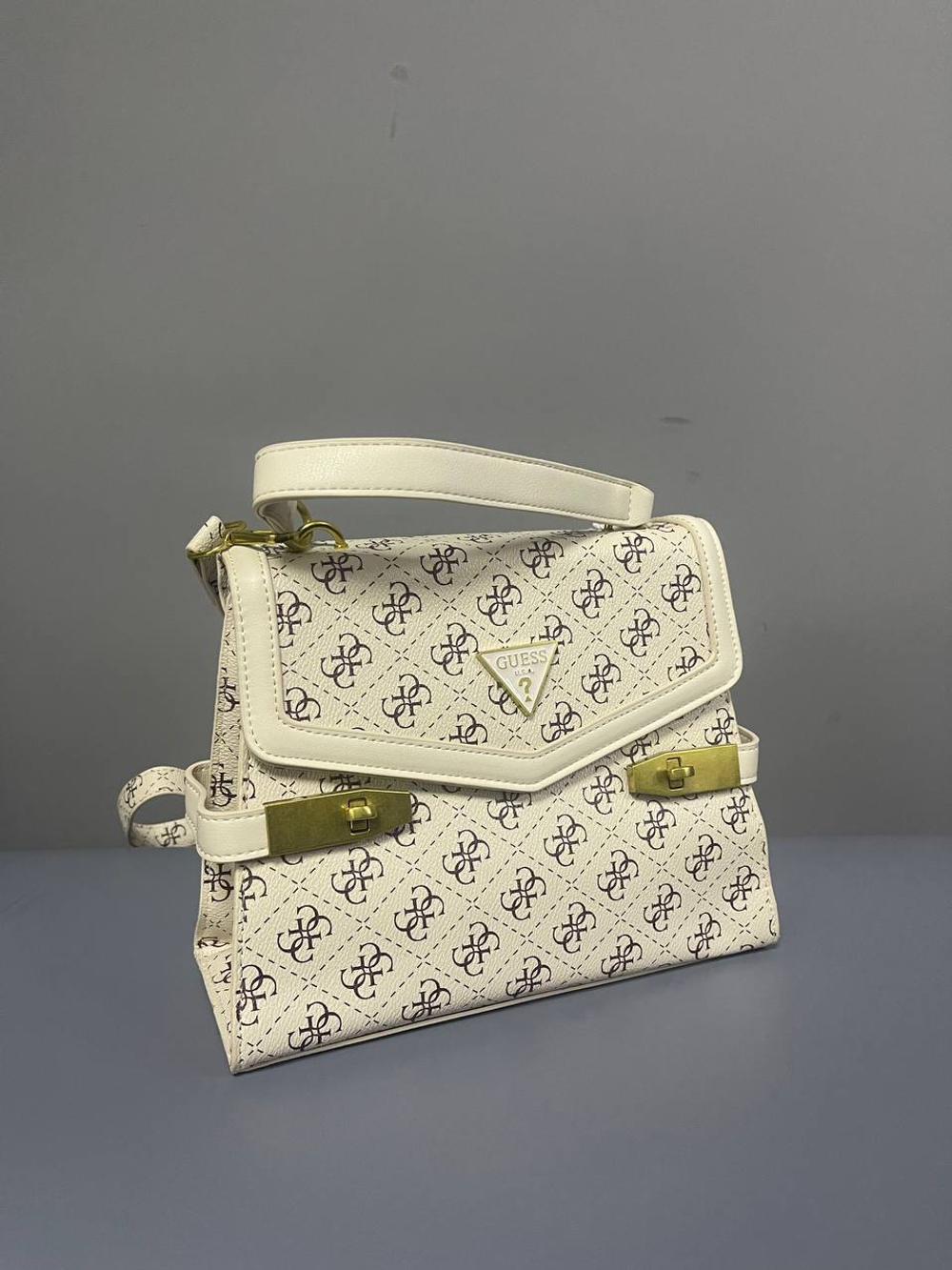 Сумка GUESS