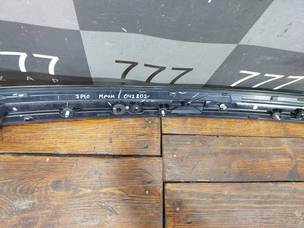 Фонарь задний центральный с дефектом Chery Tiggo 7 Pro Max 22-нв Б/У Оригинал 605000568AA