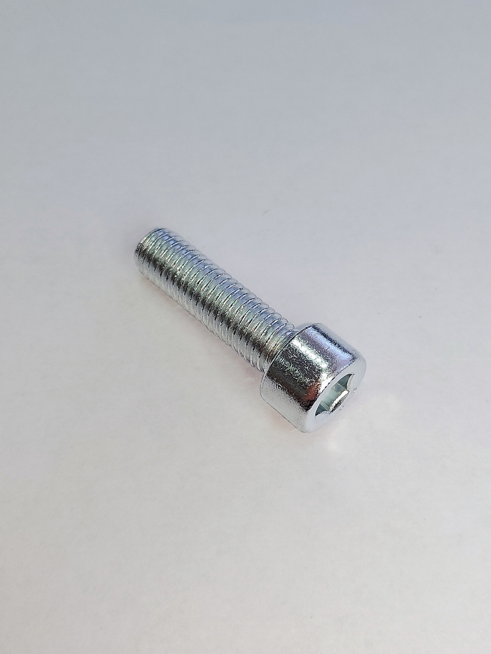 10х35 ОЦ. Винт П/Р с внут.шестигр. к.п.8.8 DIN912 (20 шт)