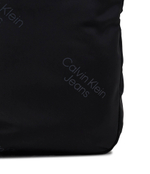 Сумка кросс-боди essentials CALVIN KLEIN JEANS - черный(K50K511823)