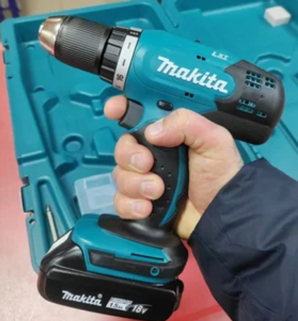 Новинка! Комплект аккумуляторный MAKITA РАСШИРЕННЫЙ: дисковая пила, дрель - шуруповерт, лобзик, рубанок, два аккумулятора, зарядное устройство, кейс N0158-4AM