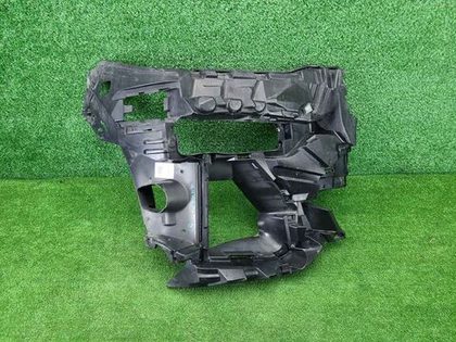 Кронштейн бампера правый BMW X7 G07 19-22 M-paket