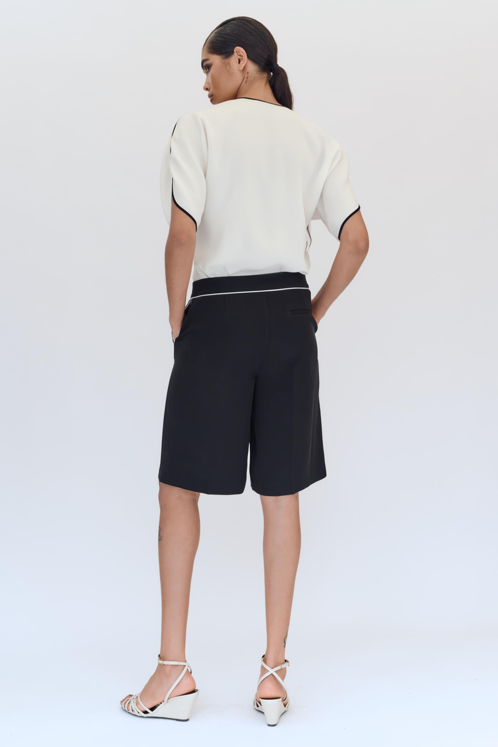 ZARA ТОП С КОНТРАСТНОЙ ОТДЕЛКОЙ, ЭКРЮ