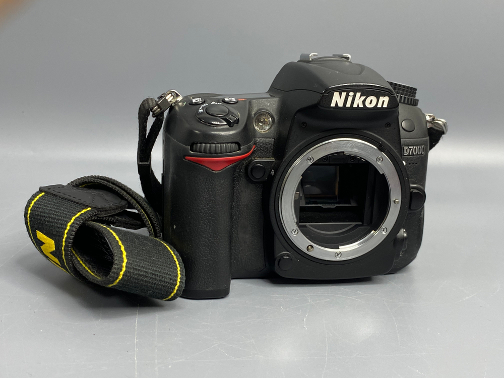 Nikon D7000 70.000 кадров
