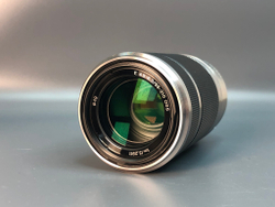 Sony 55-210mm f/4.5-6.3 E OSS