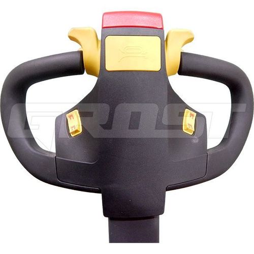 Подъемник самоходный GROST Tower Drive 500-11 ( Tower 0.5-11 ) ножничного типа с питанием от аккумуляторов