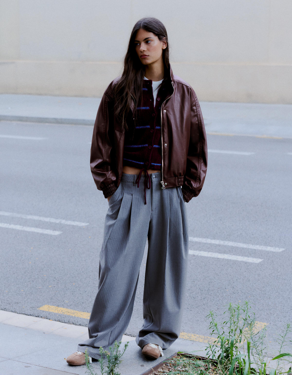 Женская куртка из искусственной кожи - BERSHKA