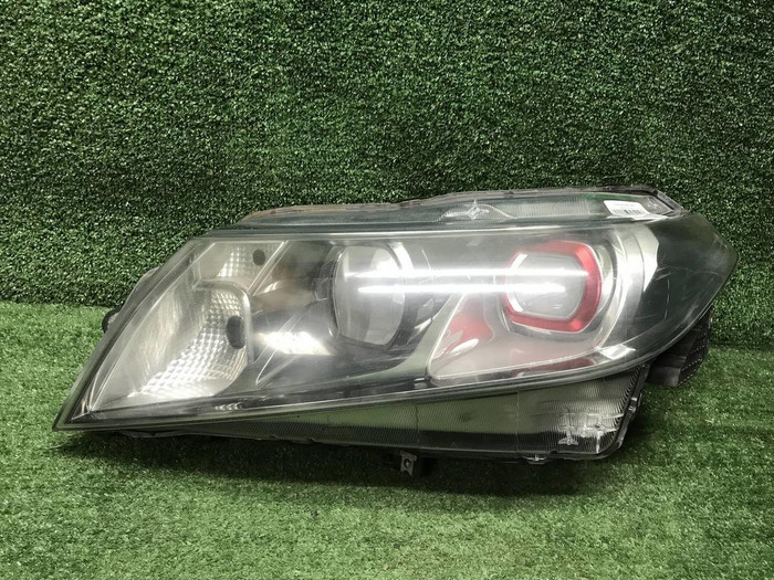 Фара левая Suzuki Vitara 2 (2014-2024) LED
