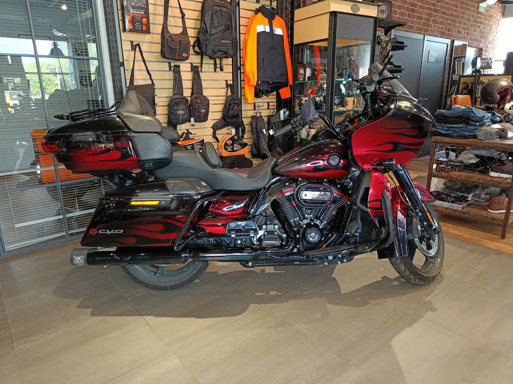 Harley-Davidson CVO Road Glide, 2022