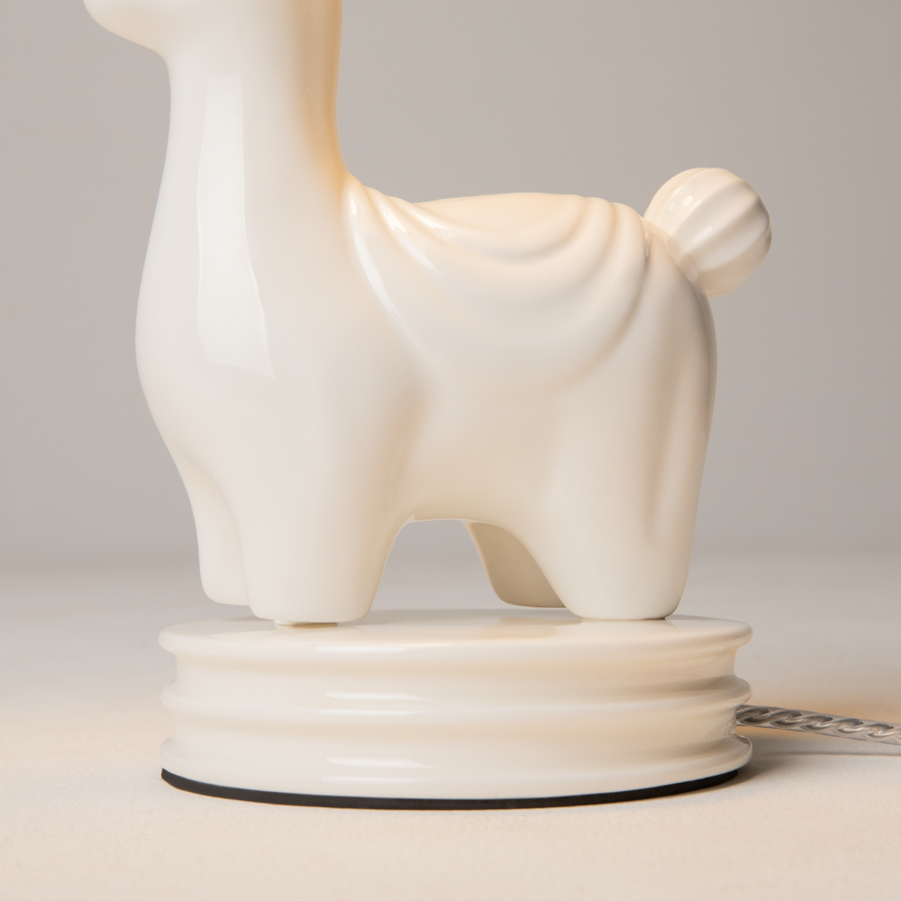 Настольная светодиодная лампа Maytoni Senor Alpaca MOD377TL-L5W3K
