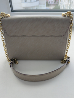 Сумка Louis Vuitton Twist MM