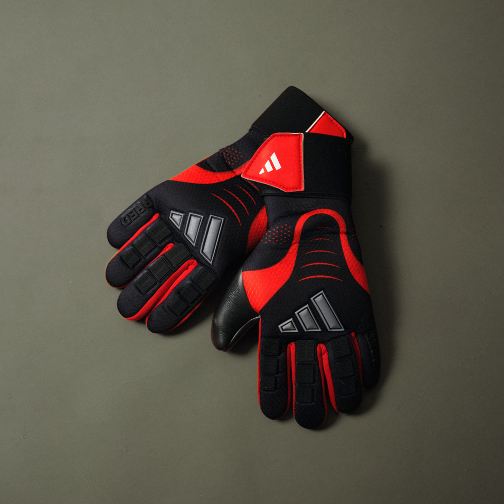 Перчатки / Adidas Copa / Black