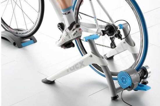 Велостанок Tacx Flow Smart T2240 , под заднее колесо