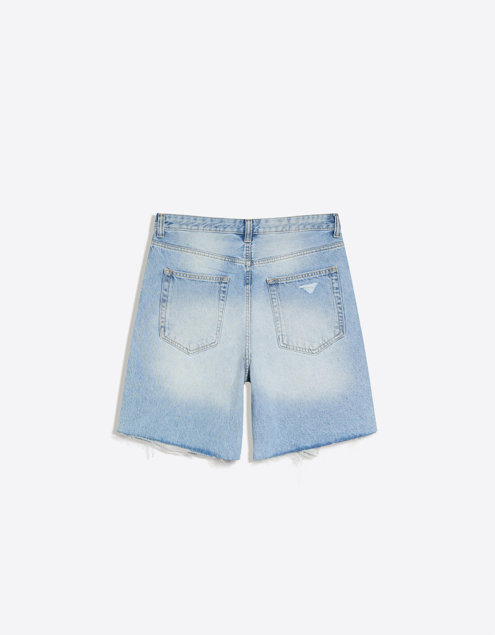 Мужские рваные джинсовые бермуды - BERSHKA