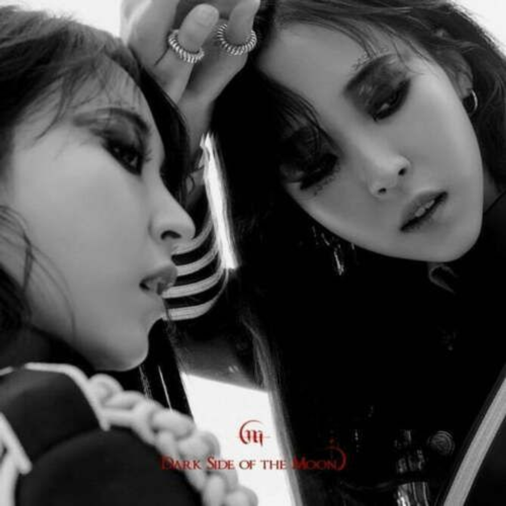 Альбом MAMAMOO Moonbyul - OON:Repackage 1st Ontact Live Album KIHNO KIT