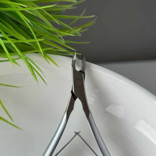 Кусачки для маникюра 03 6mm Azart