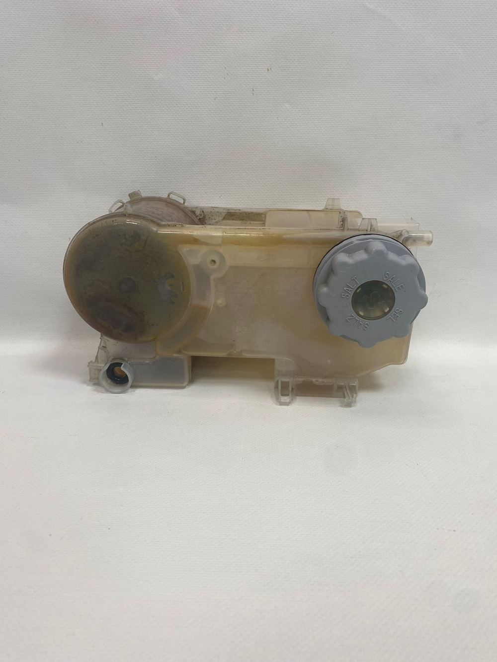 31.7 Бачок для соли посудомоечных машин Indesit, Ariston C00302237 б/у