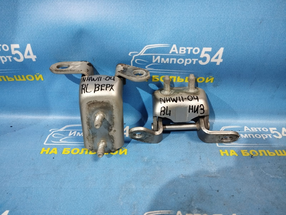 Петля двери задней левой TOYOTA PRIUS 2002