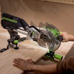 Торцовочная пила акк. Greenworks GD24MS216, 24V, б/щ, 4800 об/мин, 216x30мм,рез 65х310мм,1х2Ач,ЗУ (1501707UA)