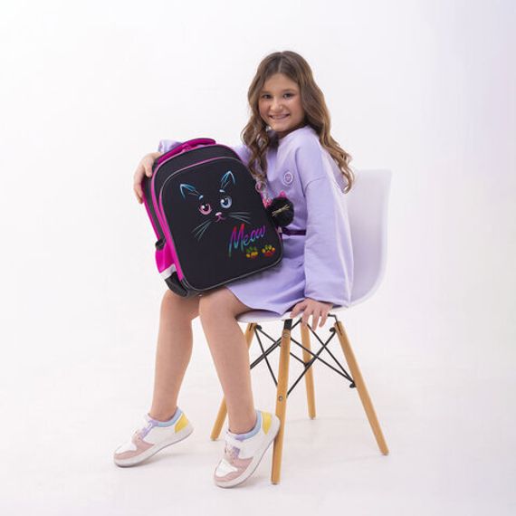 Çanta \ Bag \ Ранец BRAUBERG, 3 отделения, с брелком, 37х28х18 см, 271358