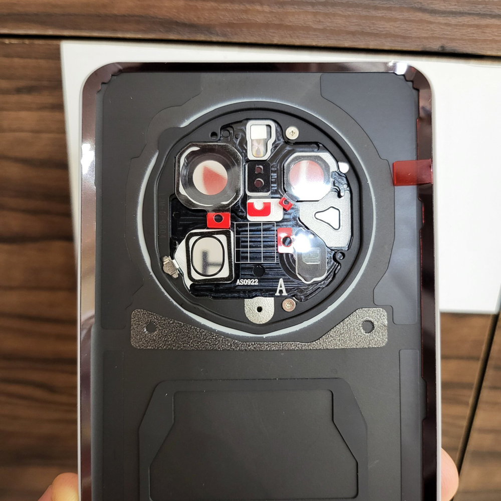 Крышка для Huawei Mate 50 Pro оригинальная (заднее стекло) цвет: серебристый